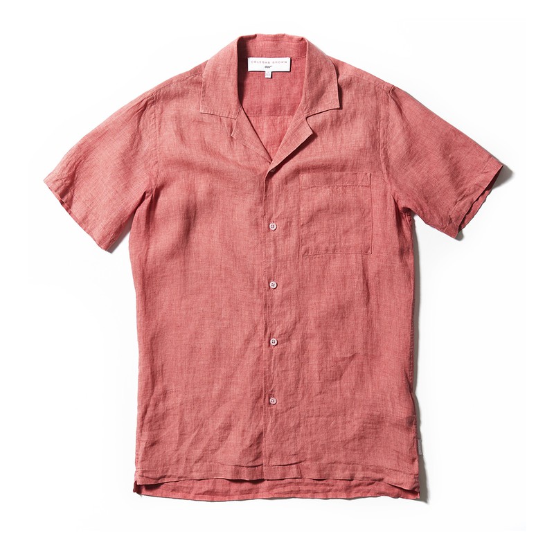 シャツ4万2000円/オールバー・ブラウン(ヴァルカナイズ・ロンドン)