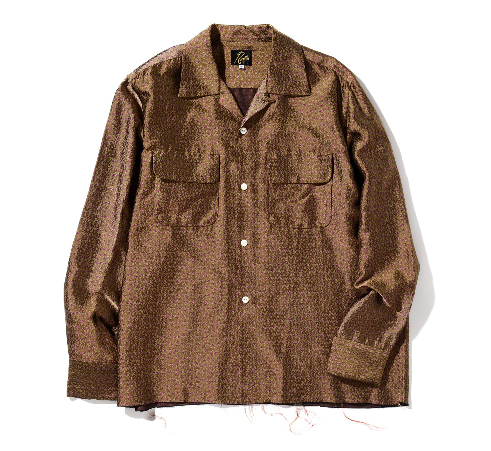 シャツ3万4000円(ネペンテス)