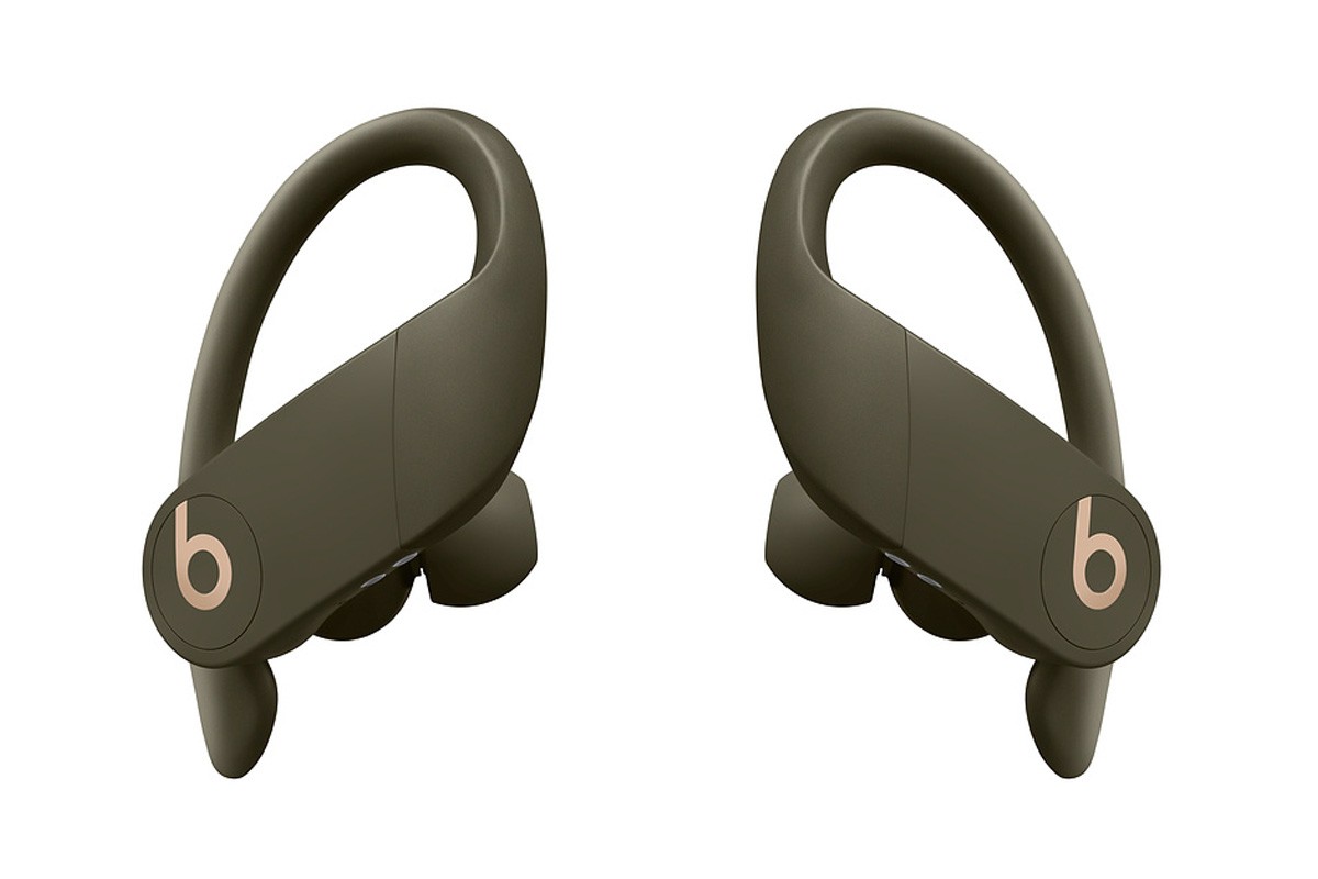 イヤホン「Powerbeats Pro」、最大20時間再生　2万4800円／Beats（アップルジャパン）