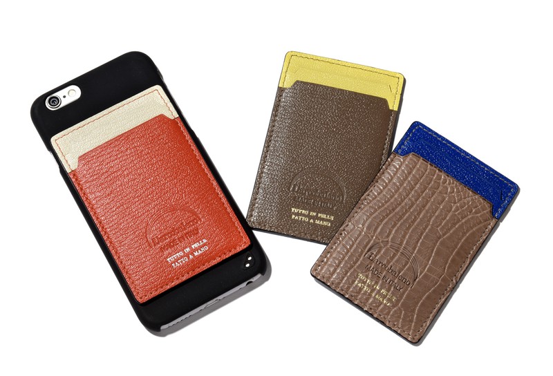 ［W6.3×H9.9×D0.3cm］左・中央：6800円ライター 右：1万9000円／ラルコバレーノ（エンメ）