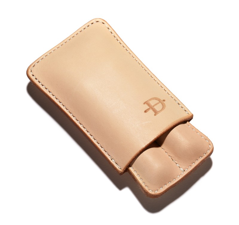 爪楊枝ミントフレーバー1000円、爪楊枝バーボンフレーバー1200円、レザーケース4万2800円/すべてダネソン(日本橋髙島屋S.C.本館2階 ギャラリー ル シック)