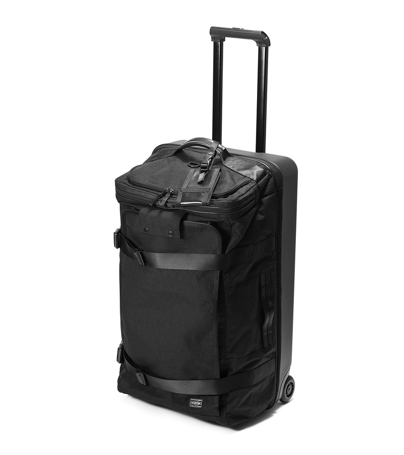 キャリーケース[W39×H69×D32cm]8万2000円／ポーター