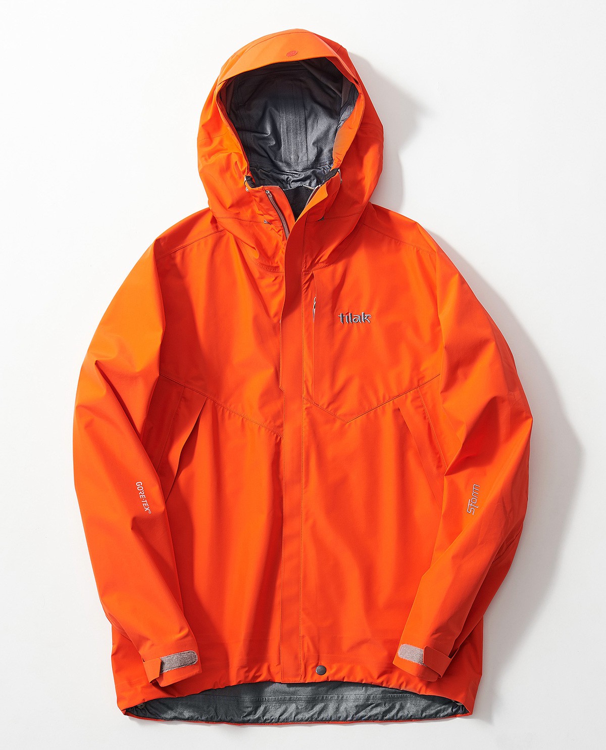 ジャケット6万8000円/ティラック(バーリオ )