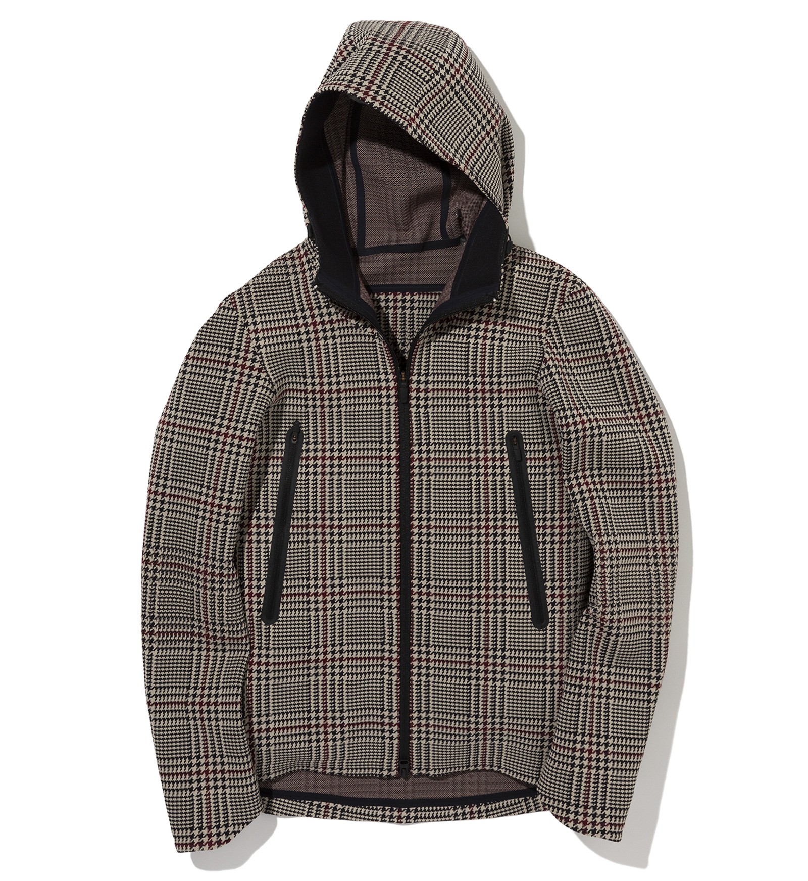 パーカ3万8000円/デサント オルテライン×トッド・スナイダー(デサント ブラン 代官山)