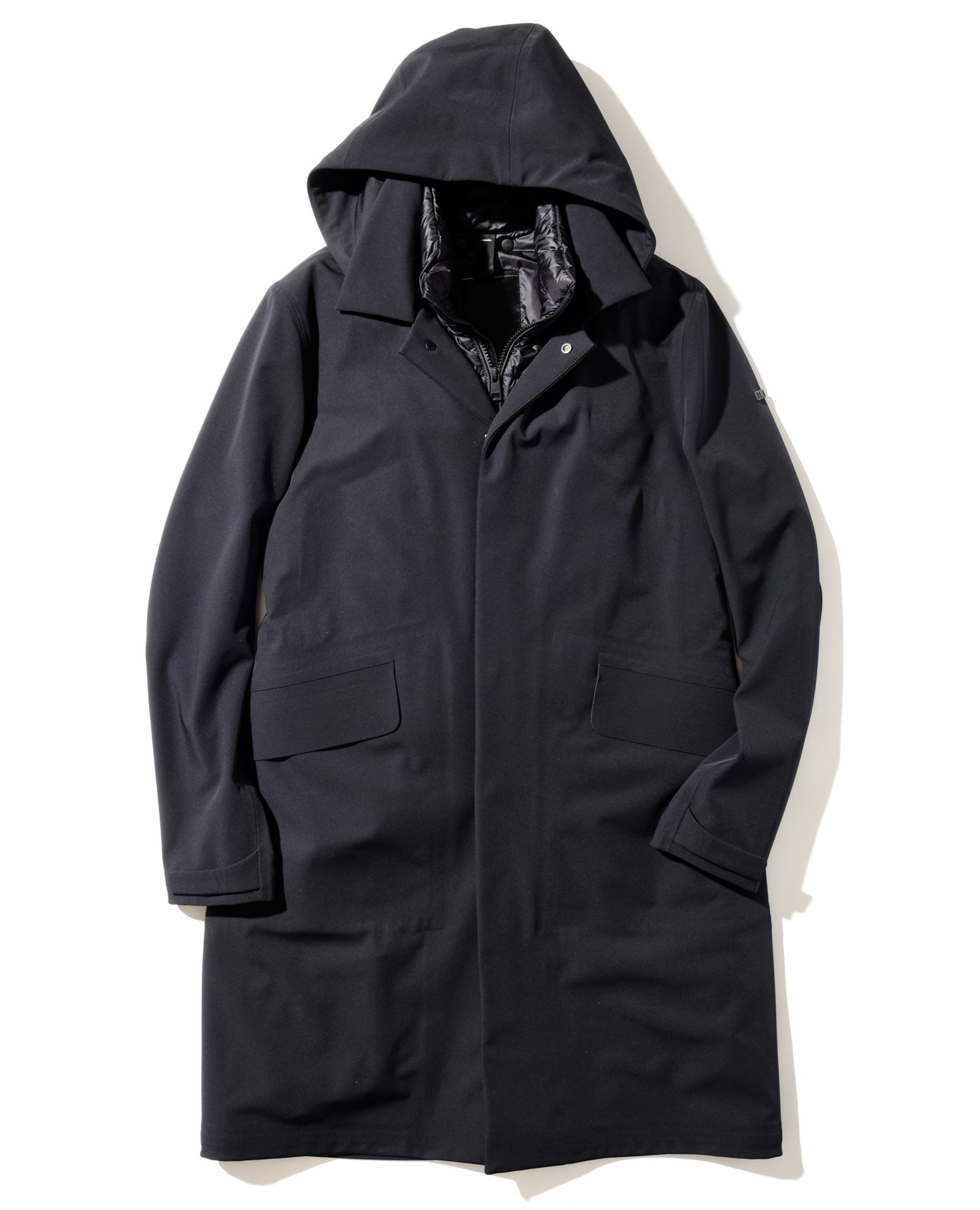 コート7万9000円/デュノ(トヨダトレーディング プレスルーム)