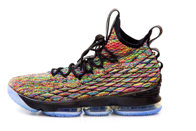 私的スニーカー考】ナイキのこの“エア”にハマり3足目を購入 | 編集記