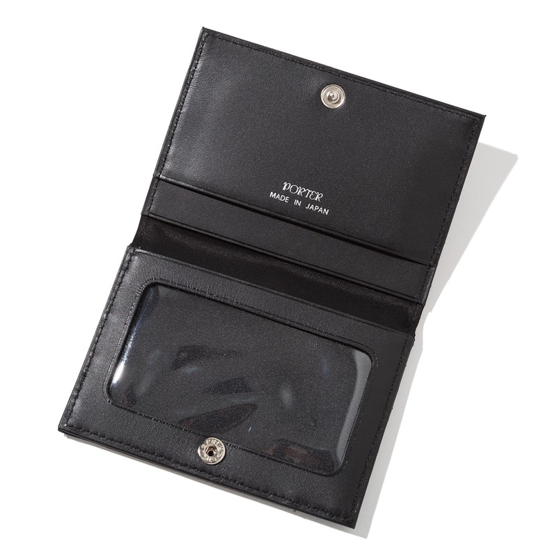 左：カードケース［W10.5×H7.5×D1cm］1万5000円、右：コインケース［W11.5×H6.5×D1.5cm］1万3000円／ケイスリー ヘイフォード×ポーター（バーニーズ ニューヨーク カスタマーセンター）
