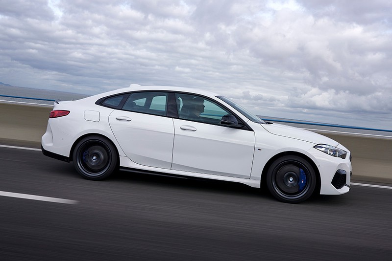 M235i xDriveグランクーペ