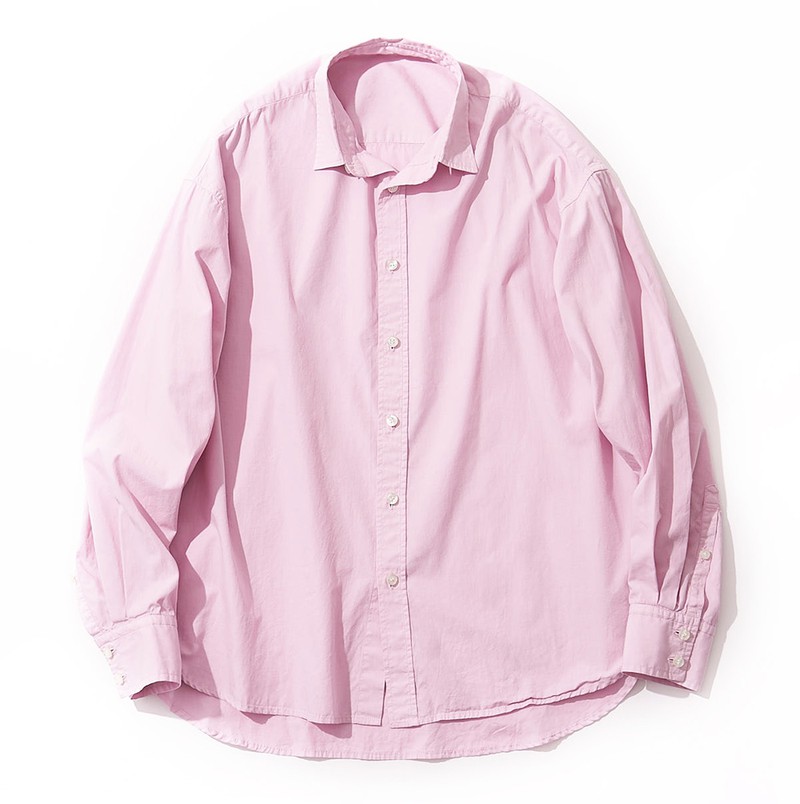 シャツ2万5000円/モデルスリンク(アントリム)