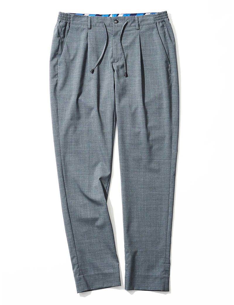 パンツ3万1000円（エフイーエヌ）
