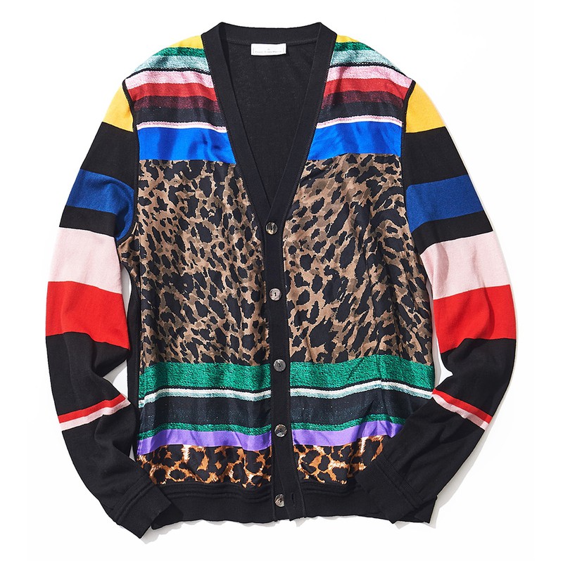 カーディガン5万9000円/ピエール=ルイ・マシア(フィーゴ)