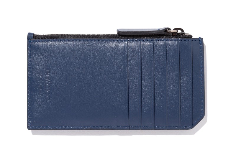 ジミーチュウのフラグメントケース