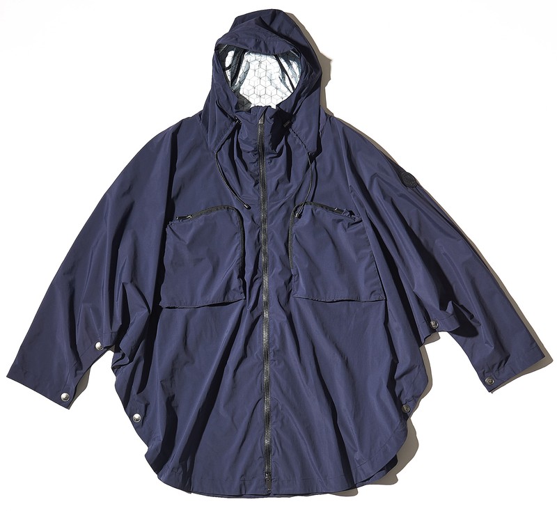 ジャケット7万8000円／ハイドロゲン（三喜商事）