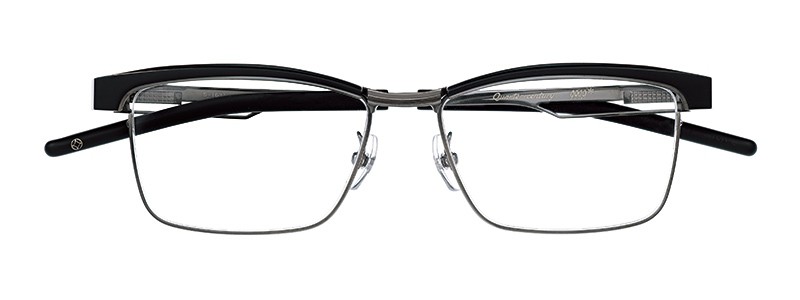 フォーナインズ