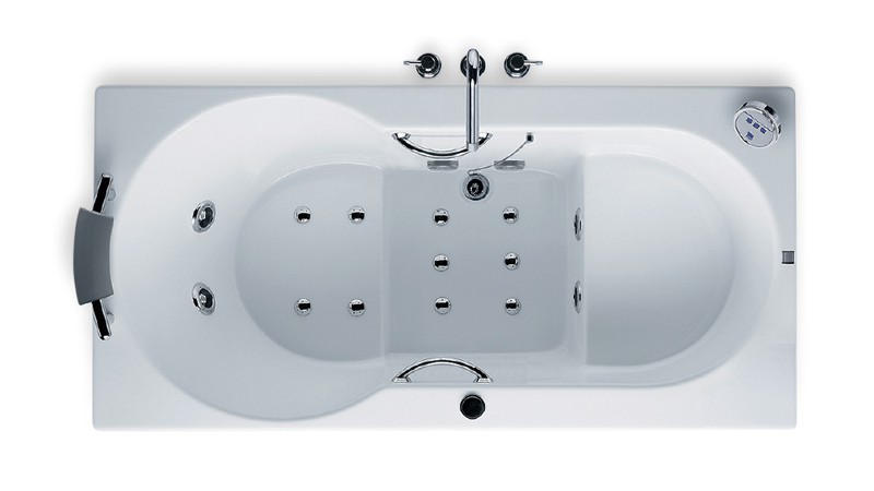 バスタブ「ベンティ 1885 C・プレーン」 サイズ:L1800×D850×H620㎜ 容量:370ℓ 112万円〜/ジャクソン