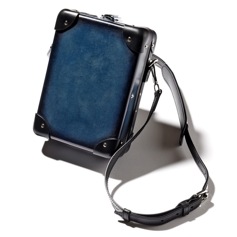 トランクバッグ▲ ［W15×H20×D7.5cm］39万9000円／ベルルッティ（ベルルッティ・インフォメーション・デスク）