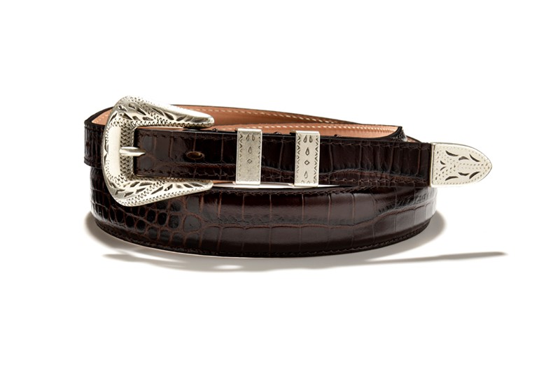 ベルト2万4000円／アドリアーノ メネゲッティ（リング 東京店）