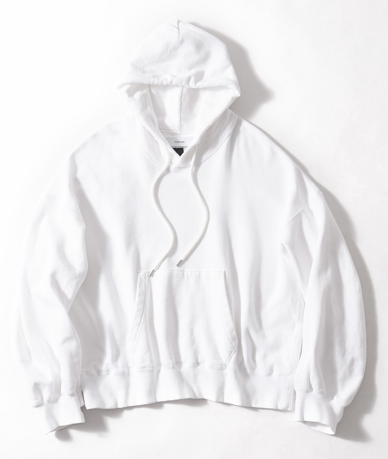 ▲ パーカ2万8000円/ファセッタズム