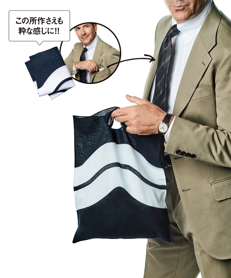  ハンカチ3000円／アイネックス、スーツ15万円／ポール・スチュアート（ポール・スチュアート青山本店）、シャツ3万6000円／リングヂャケット ナポリ、タイ3万2000円／タイユアタイ（ともにリングヂャケットマイスター206 青山店）