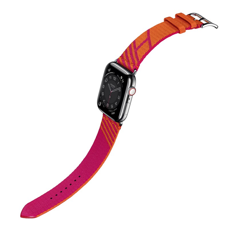 HERMES AppleWatch ストラップ シンプル トゥール 41mm MTHE3?wid=4000&hei=4000&fmt=