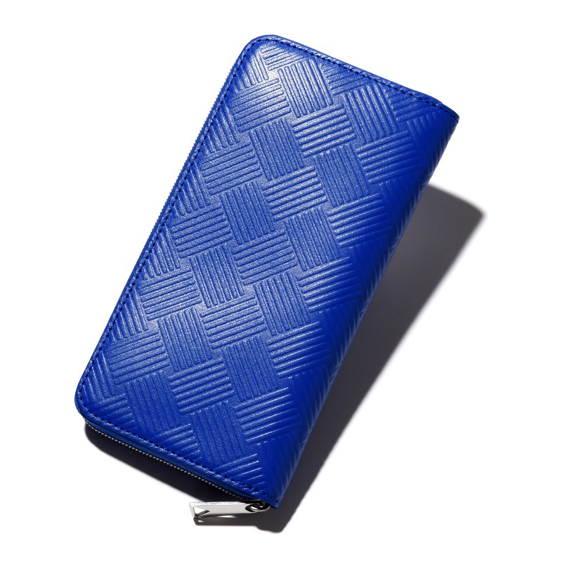 長財布▲ ［W19×H10×D2cm］7万6000円／ボッテガ・ヴェネタ（ボッテガ・ヴェネタ ジャパン）
