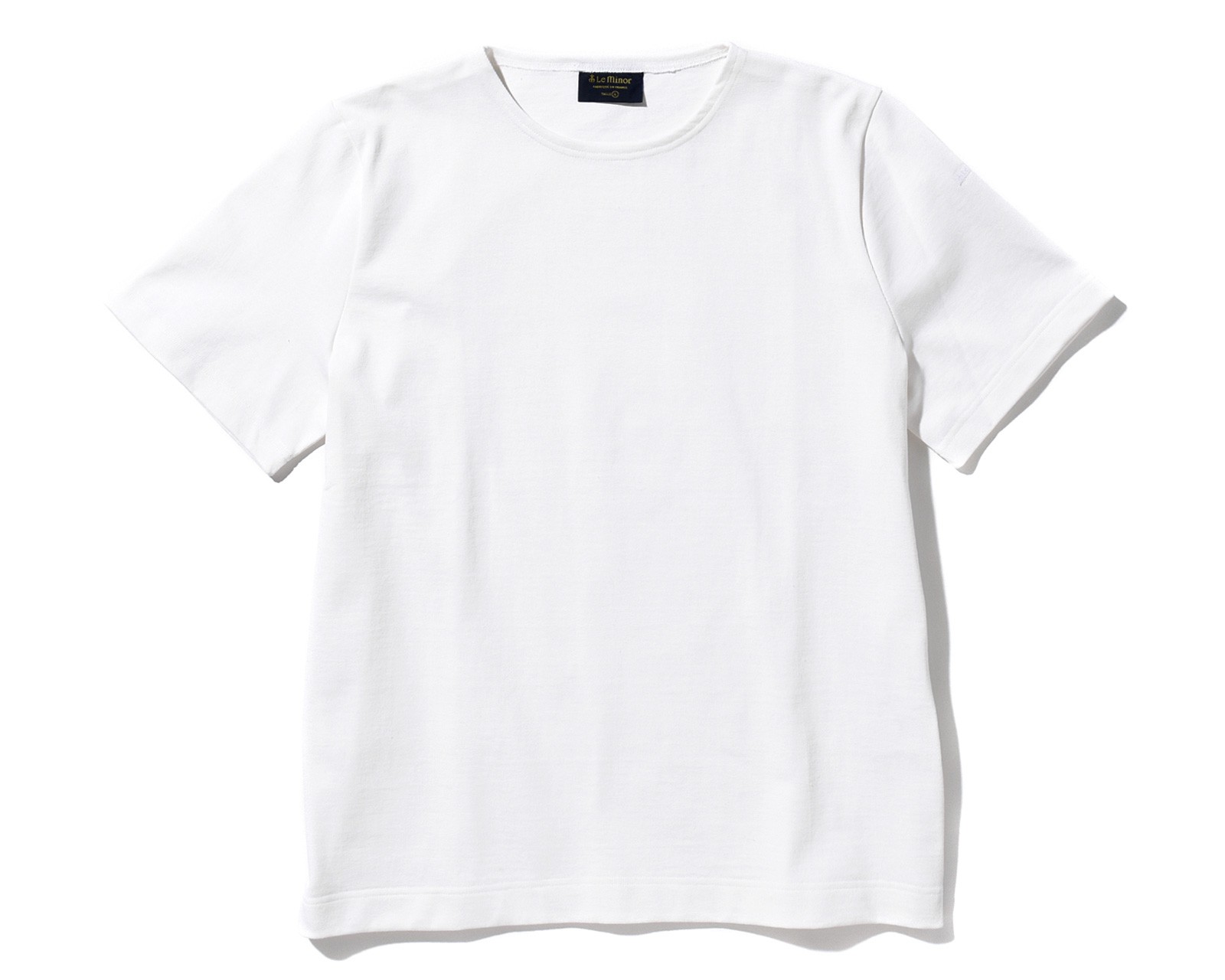 Tシャツ▲ 1万7600円/ルミノア(シロティ)