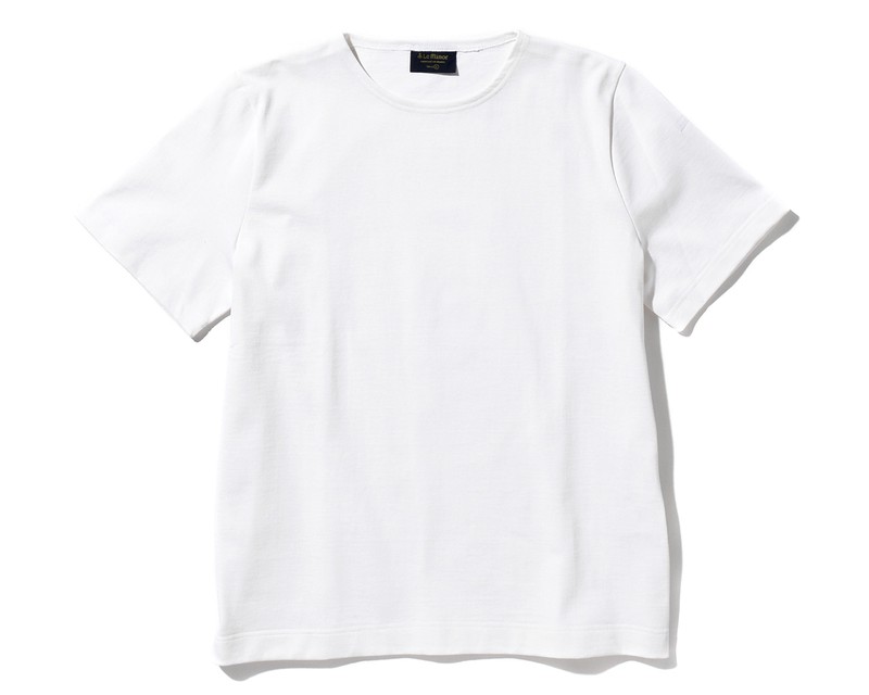 Tシャツ▲ 1万7600円/ルミノア(シロティ)
