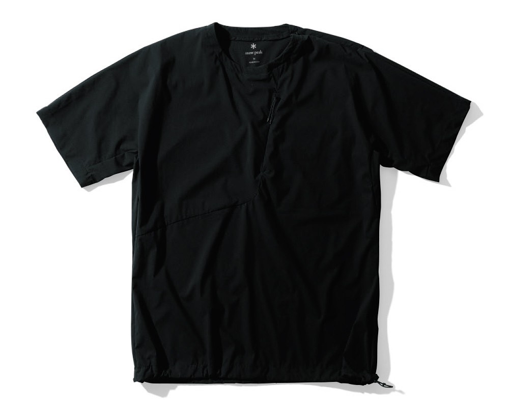 Tシャツ1万7600円/スノーピーク