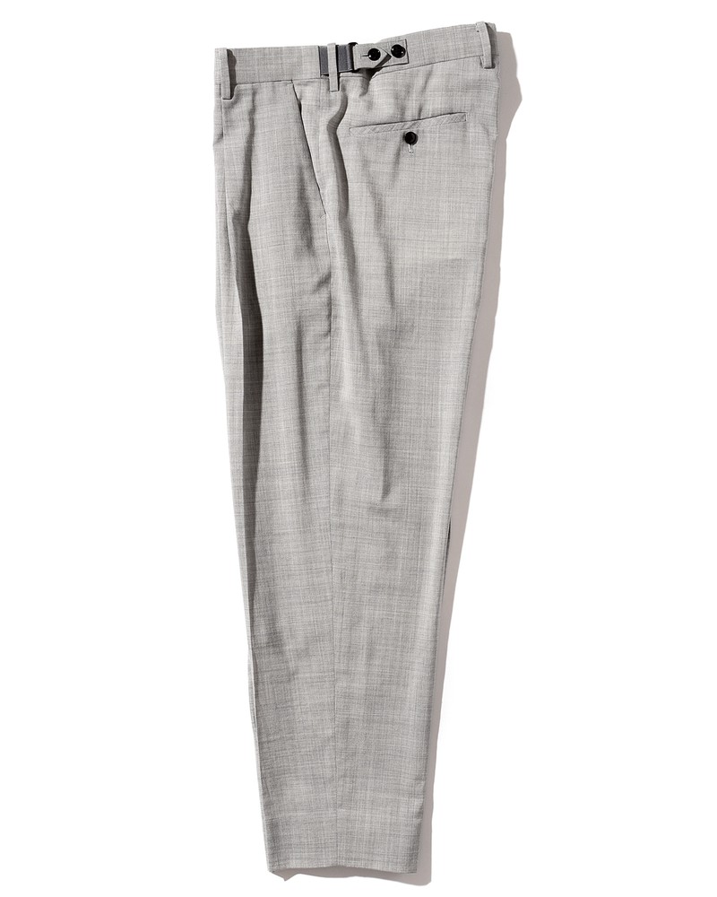 パンツ▲ 2万4200円/トゥモローランド