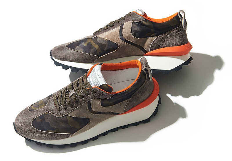 スニーカー4万7300円/ボイル ブランシェ(WAKO&CO)