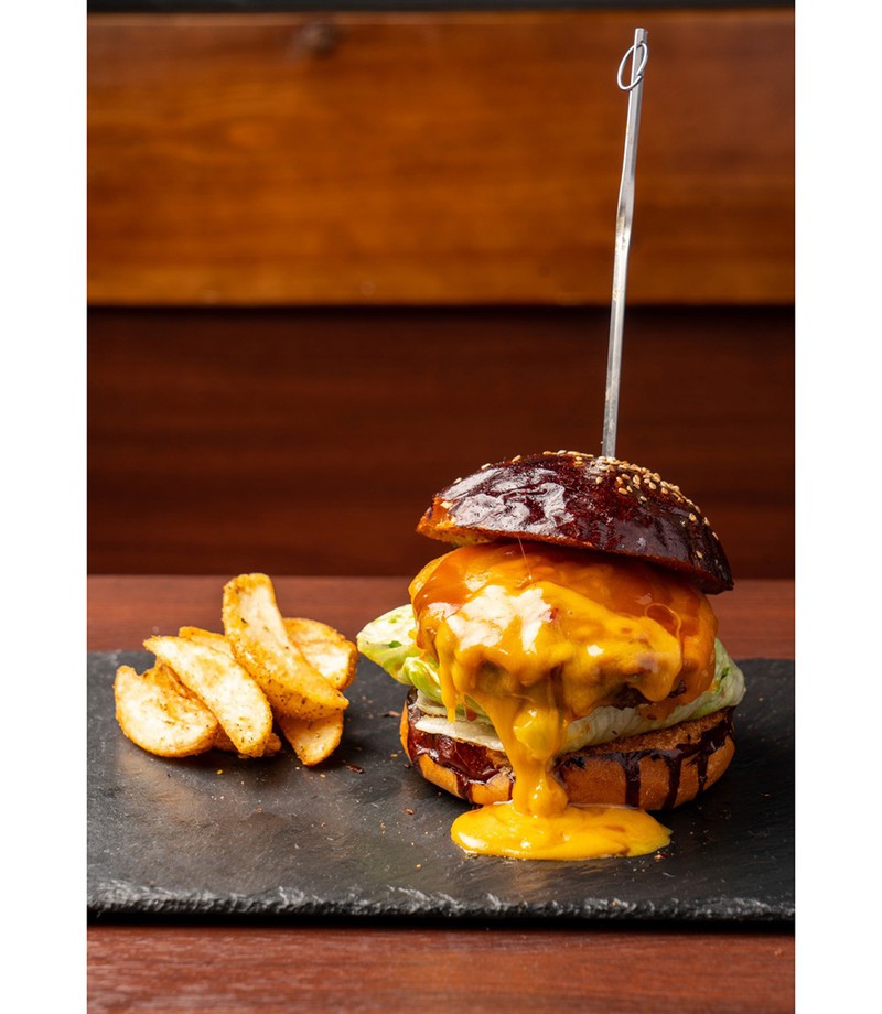 LUXE BURGERS & Sunny’s Table(リュクスバーガーズ & サニーズテーブル)