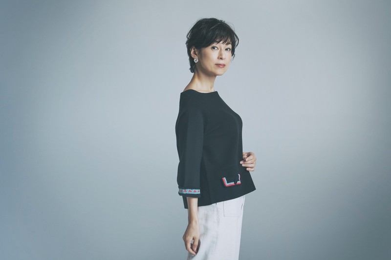 鈴木保奈美の矜持。「何事も人のせいにはしない。まず自分が動けばいい」