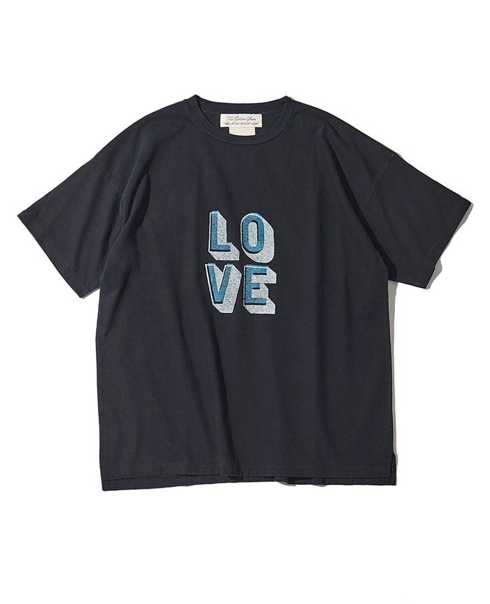 Tシャツ9900円／レミレリーフ（買えるLEON）