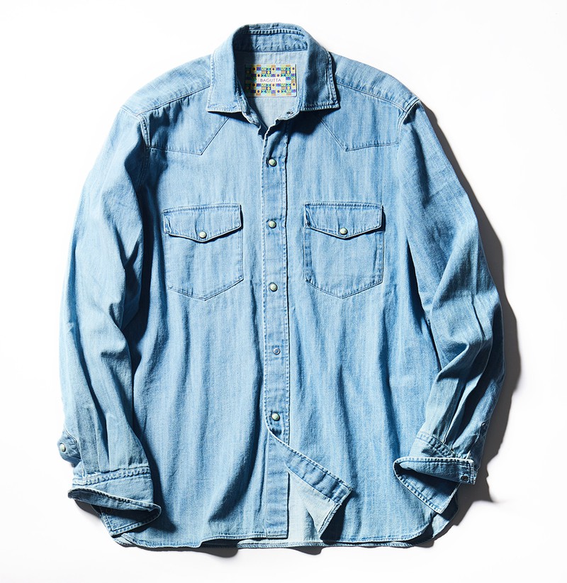 シャツ2万8600円／バグッタ（トレメッツォ）