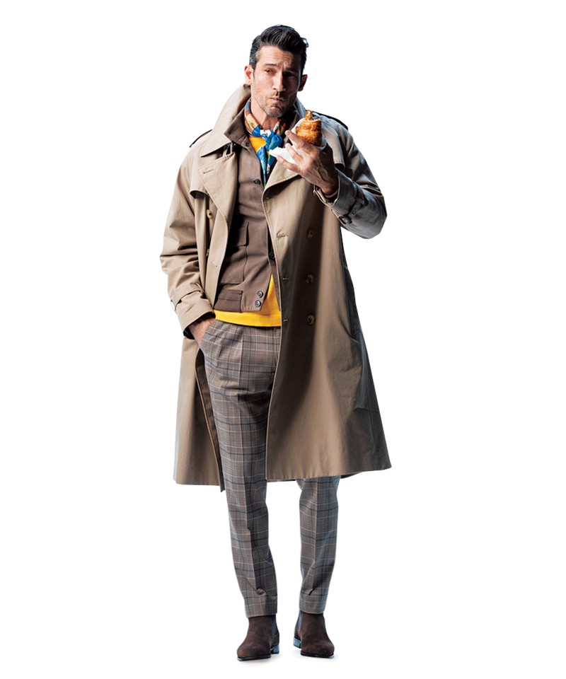 ▲ コート15万9500円／マッキントッシュ（マッキントッシュ青山店）、ブルゾン12万9800円／チンクワンタ、ニット2万3100円／グランサッソ（エスディーアイ）、スカーフ2万9700円／ディエッフェ キンロック（フィロロッソ）、パンツ4万7300円／ピーティー トリノ（PT JAPAN）、ブーツ11万7700円／フラテッリ ジャコメッティ（ウィリー）