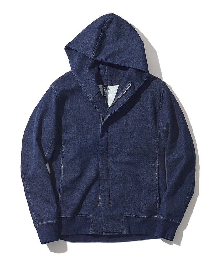 パーカ￥38,500／ダブルジェイケイ（買えるLEON）