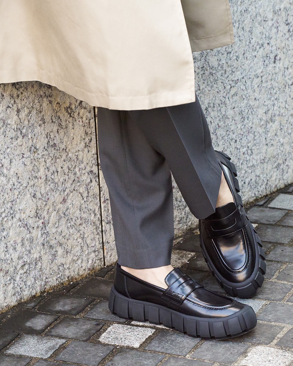 THE ONITSUKA BIT LOAFER オニツカタイガー