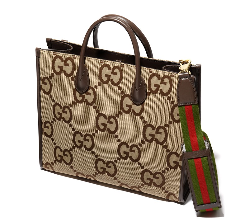▲ バッグ[W37×H32.5×D 15cm] 26万4000円／グッチ（グッチ ジャパン）