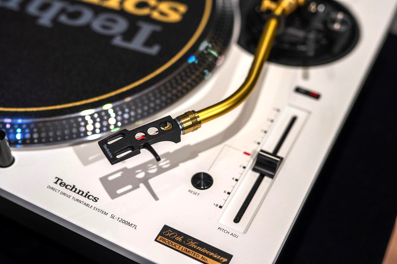 「SL-1200M7L」12万円/テクニクス(パナソニック)