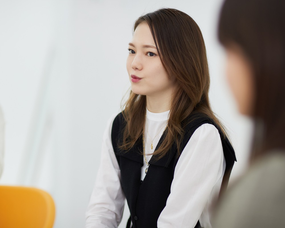 鳥谷部知愛さん(モデル)