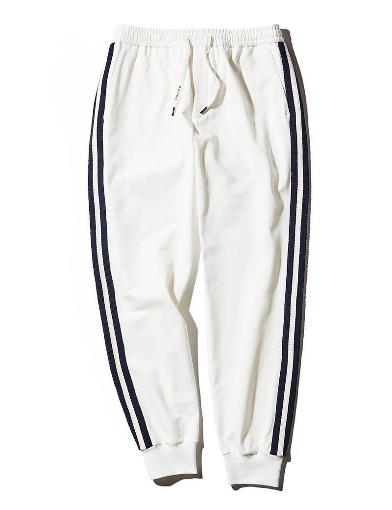 パンツ3万5200円／チルコロ1901（トヨダトレーディング プレスルーム）