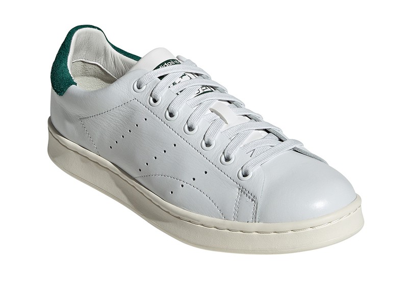 スニーカー2万1000円/アディダス オリジナルス(アディダスお客様窓口)