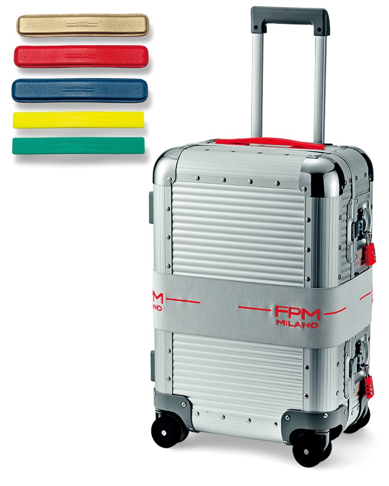 ▲ レザーハンドル各7700円、ラバーハンドル各5500円、トロリー［W36×H53×D24.5㎝、37ℓ、4.9㎏］13万7500円／すべてエフ ピー エム-ミラノ（サン・フレール）