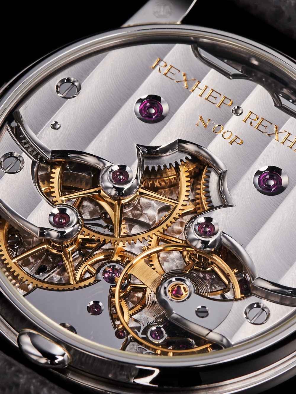 高級時計の未来を担う、注目の独立時計ブランド「アクリヴィア」が日本初上陸！ | メンズウォッチ（腕時計） | LEON レオン オフィシャルWebサイト