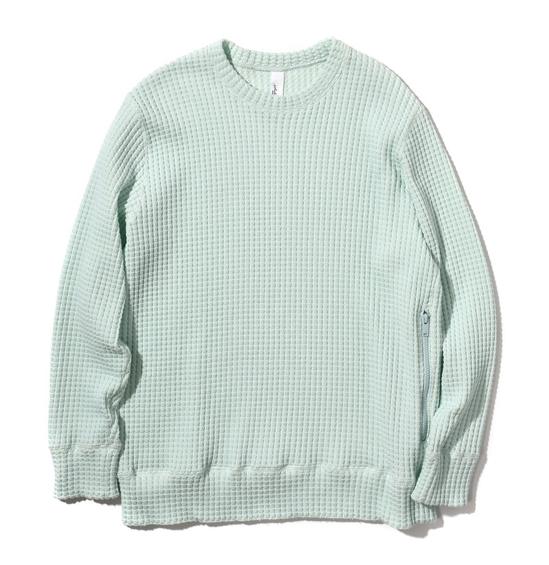 ▲ ニット1万7600円/シーグリーン(タトラス コンセプトストア 青山店)
