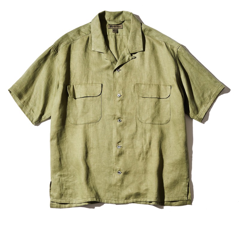 シャツ2万3100円/ナイジェル・ケーボン(アウターリミッツ)