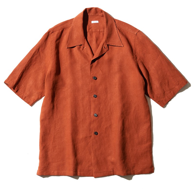 シャツ2万6400円/オリアン(ビームス 六本木ヒルズ)