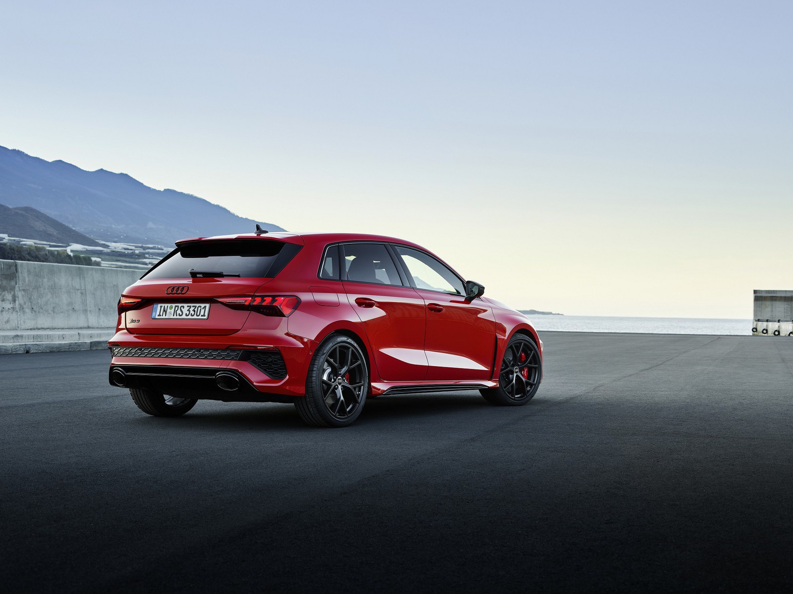 Audi RS 3 LEON.JP
