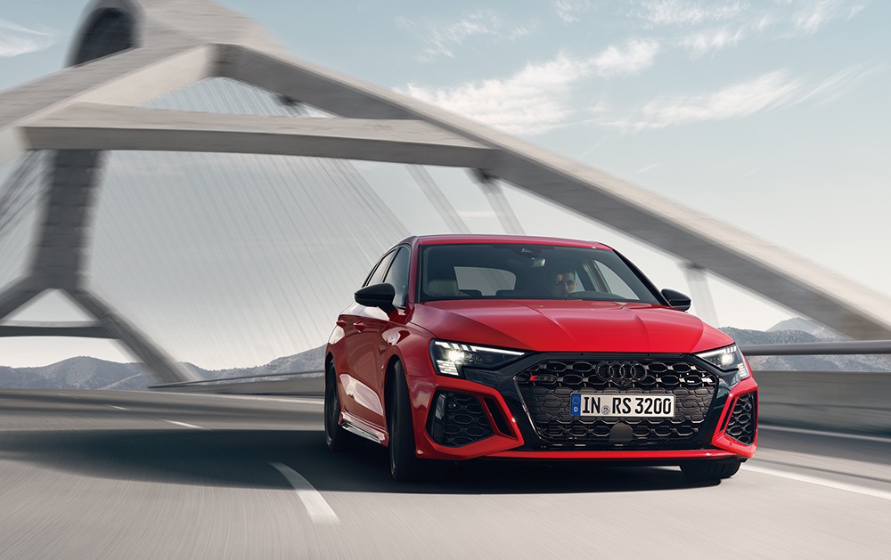 Audi RS 3 LEON.JP