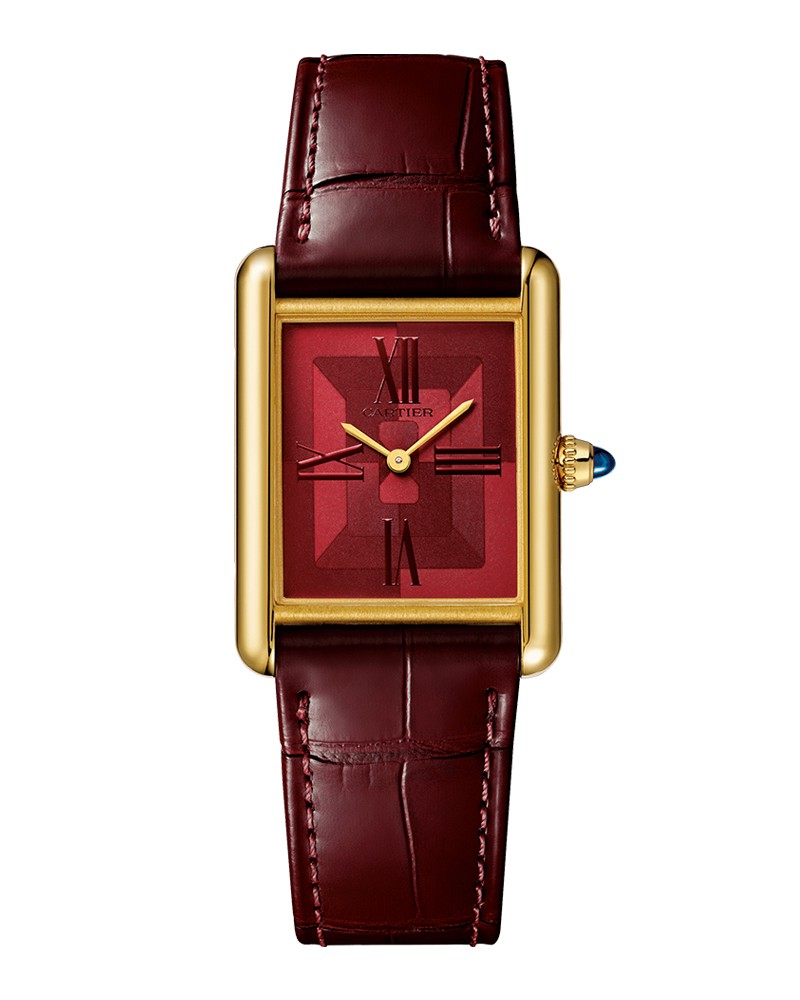 ▲ 「タンク ルイ カルティエ」手巻き、18KYGケース(33.7×25.5㎜)、アリゲーターストラップ。9月発売予定。163万6800円(予価)/カルティエ(カルティエ カスタマー サービスセンター) Ⓒ Cartier
